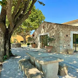 https://le-mas-degenia.fr-provencehotel.com